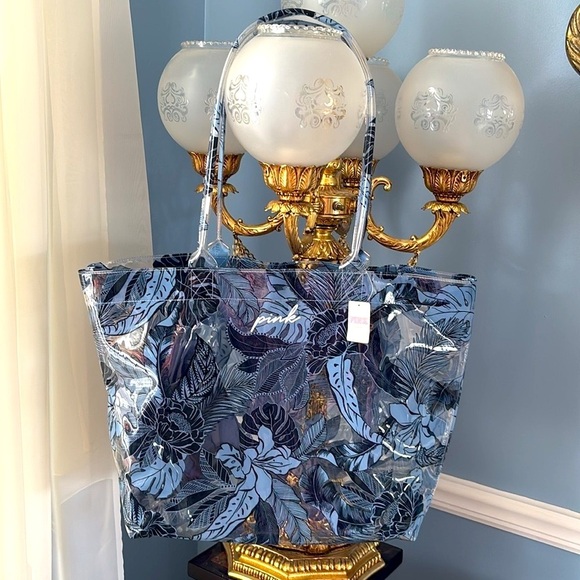 Brand New Pink Victoria’s Secret Blue Tropical Palm Clear Beach Tote Waterproof - Picture 1 of 15